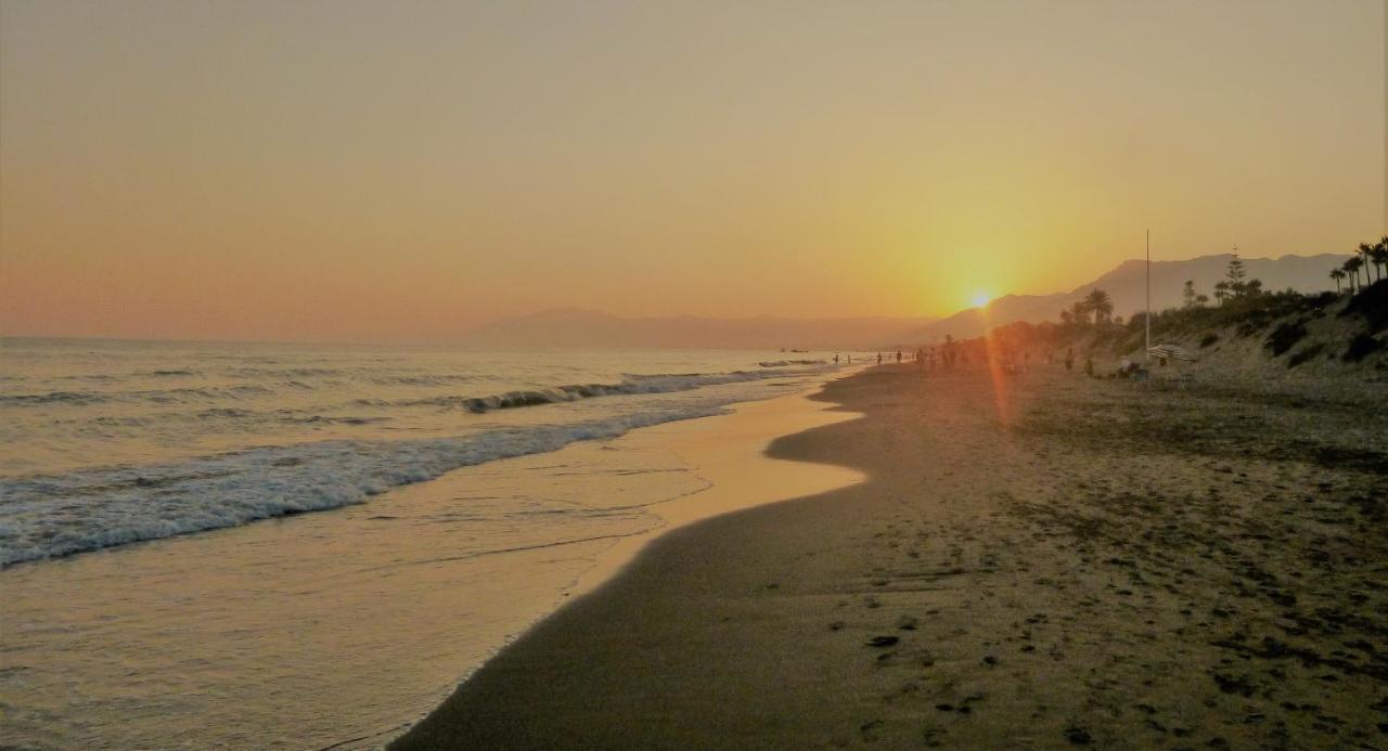 Romana Playa Marbella Vistas Al Mar Exterior foto